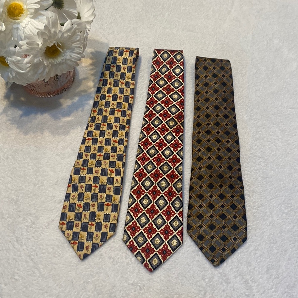 TOM JAMES Tie Bundle